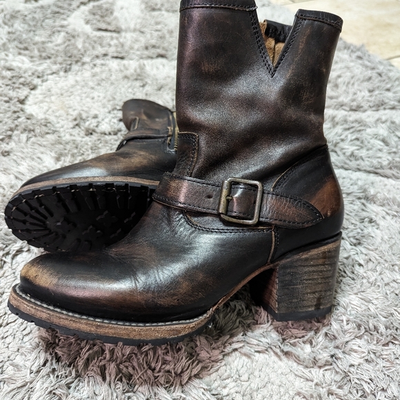 Freebird Boots 'Carlito' by Steve Madden - Picture 1 of 8